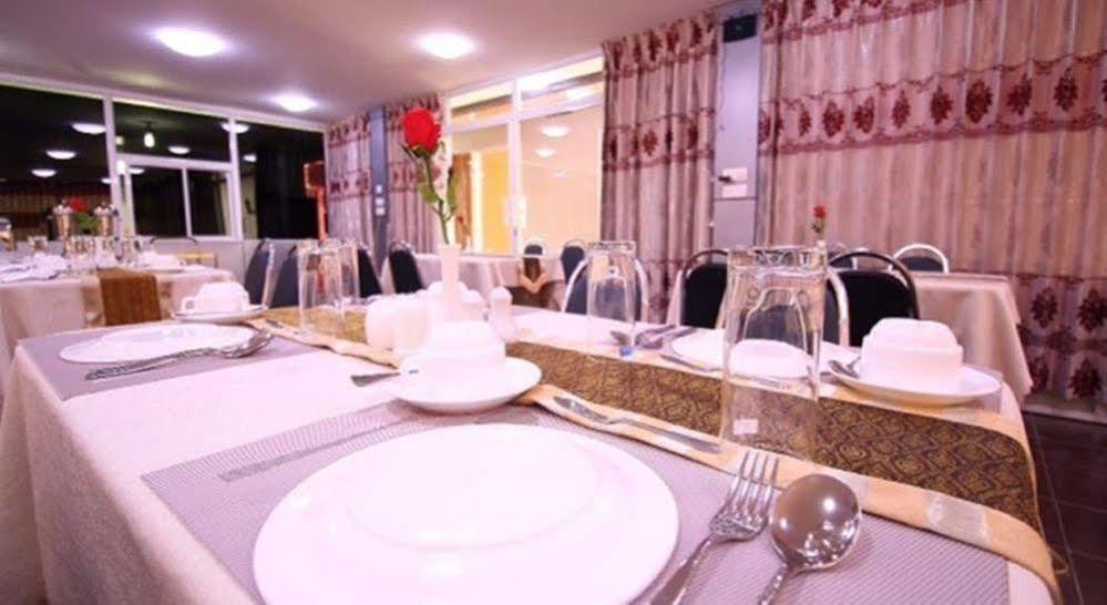 Royal Naung Yoe Hotel Mandalay Exterior photo