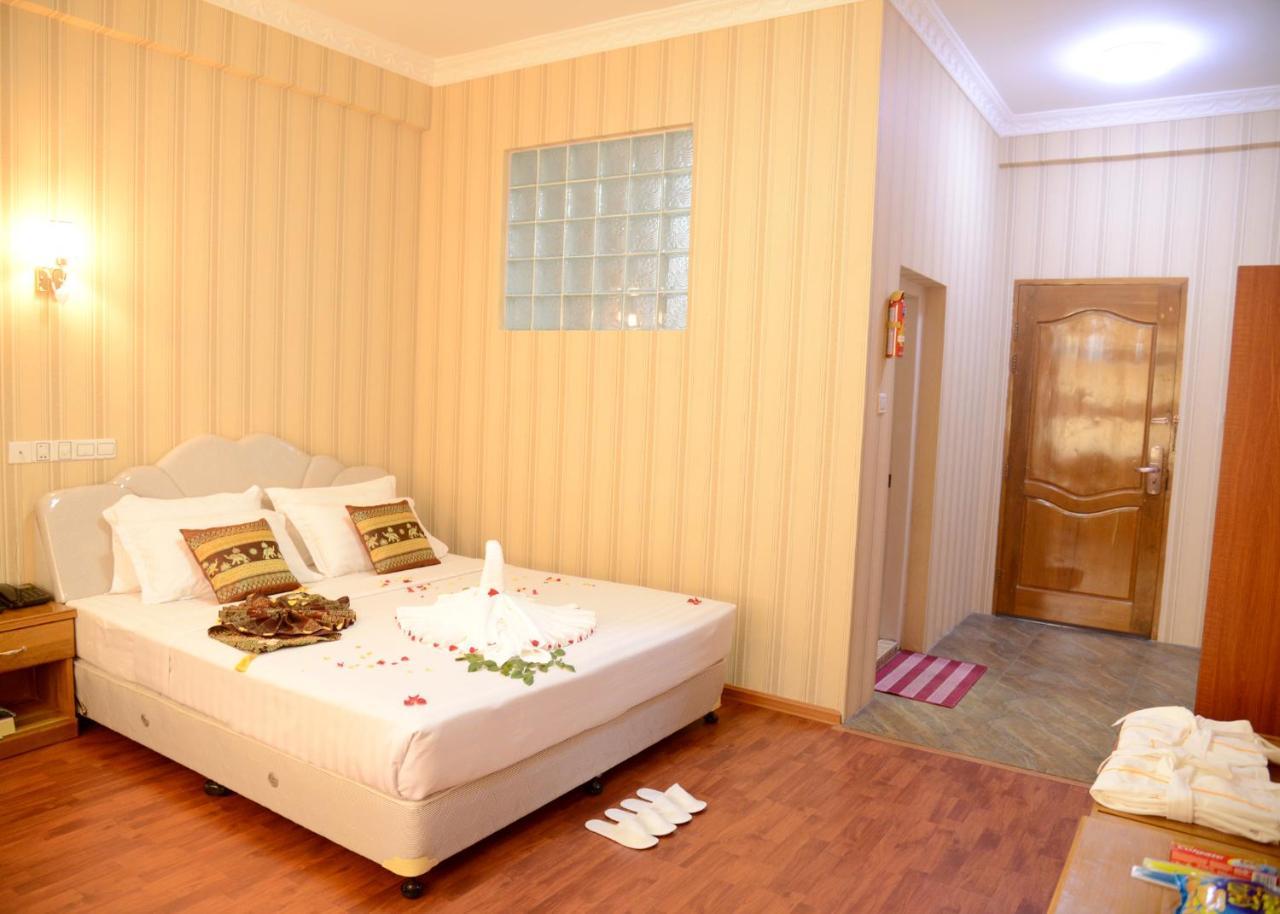 Royal Naung Yoe Hotel Mandalay Exterior photo