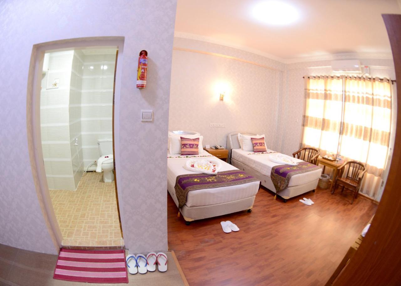Royal Naung Yoe Hotel Mandalay Exterior photo
