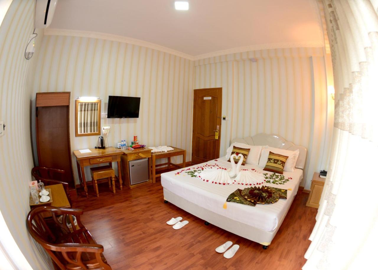 Royal Naung Yoe Hotel Mandalay Exterior photo