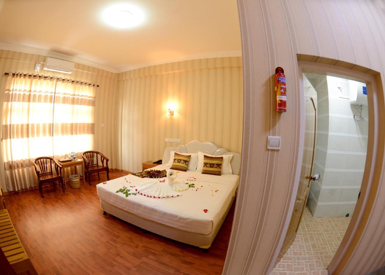 Royal Naung Yoe Hotel Mandalay Exterior photo