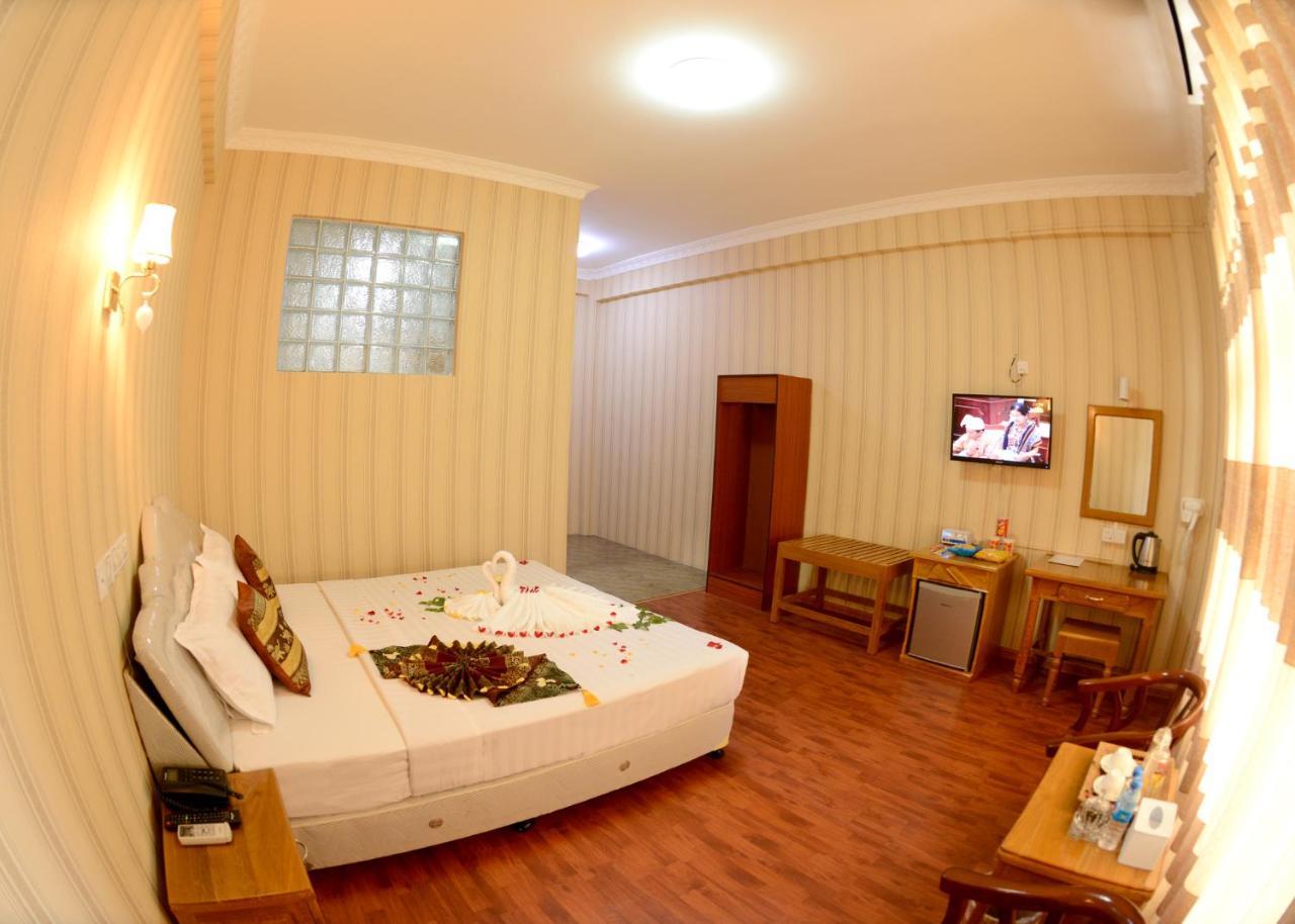 Royal Naung Yoe Hotel Mandalay Exterior photo